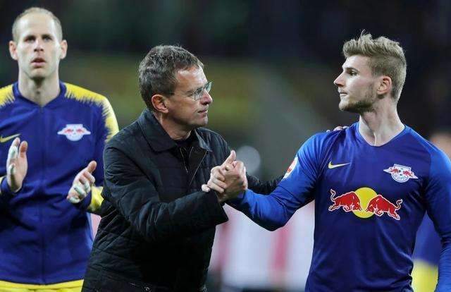 德转评年度最佳右边锋：杜埃、奥利塞、萨拉赫、亚马尔入围（德转年度最佳右边锋评选入围名单：杜埃、奥利塞、萨拉赫、亚马尔）