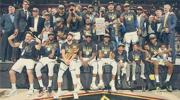 记者：曼联准备正式报价谢什科，球员只想加盟曼联（记者：曼联将提交谢什科正式报价，球员只愿投奔红魔）