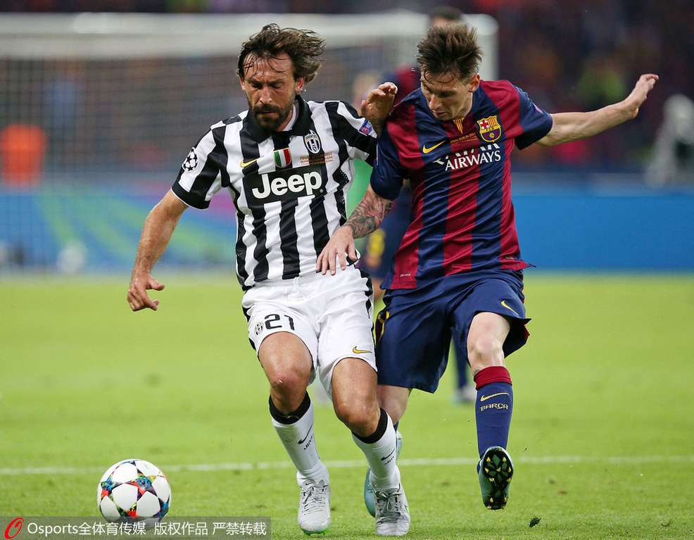 名记：字母哥与队友召开会议，呼吁全队无视外界杂音（名记：字母哥组织队内会议，号召全队忽略外界噪音）