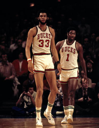 卡拉格向萨拉赫致歉：若惹你不高兴了我道歉，但你也得守规矩（卡拉格向萨拉赫道歉：若让你不悦我认错，但规矩同样要遵守）