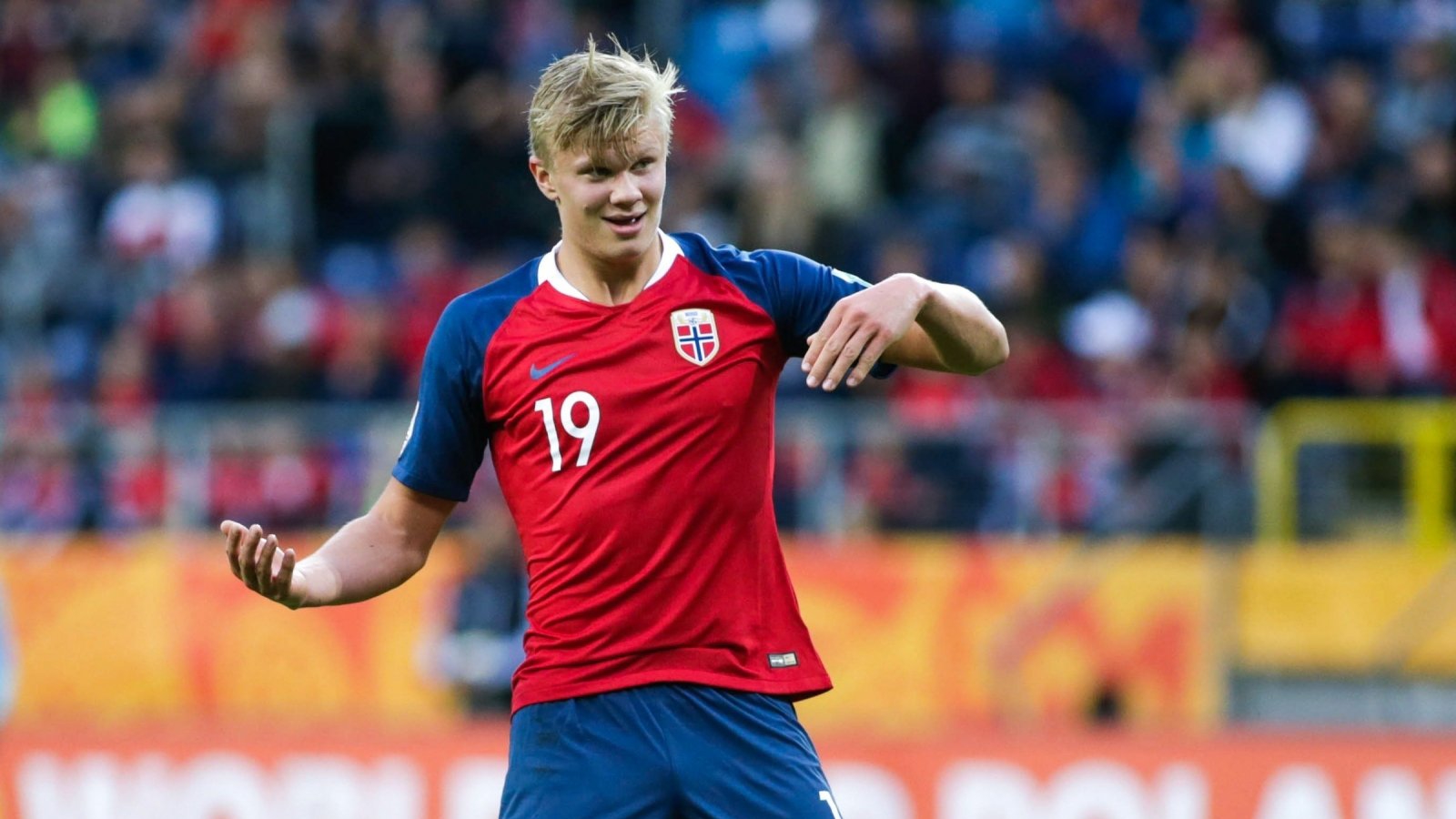 挥杆神州！2025燕之屋高尔夫嘉年华盛大启幕，高球英豪逐鹿果岭（燃动果岭！2025燕之屋高尔夫嘉年华荣耀启幕，高球名将巅峰对决）