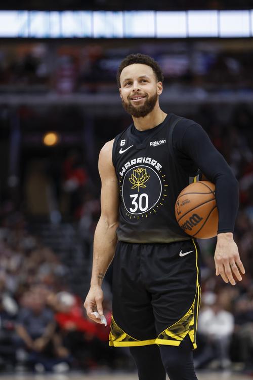 沃尔特马德：萨内的左脚并不常见，他能制造威胁和进球（沃尔特马德：萨内的左脚独树一帜，既能制造威胁也能破门）