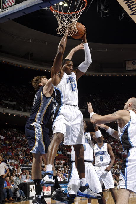 足球的魅力，就在不可预测（足球的魅力在于其变幻莫测）