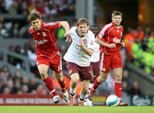 美记：库明加与科尔关系依旧糟糕，他认为自己的成长被限制了（美记者：库明加与科尔关系仍紧张 自认成长受限）