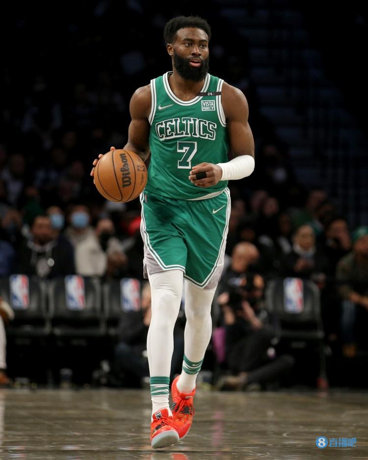 琼阿梅尼阿隆索战术没问题 输球不是教练的错 是球员自己的问题（琼阿梅尼力挺阿隆索：战术无误，输球责任在球员非主帅）