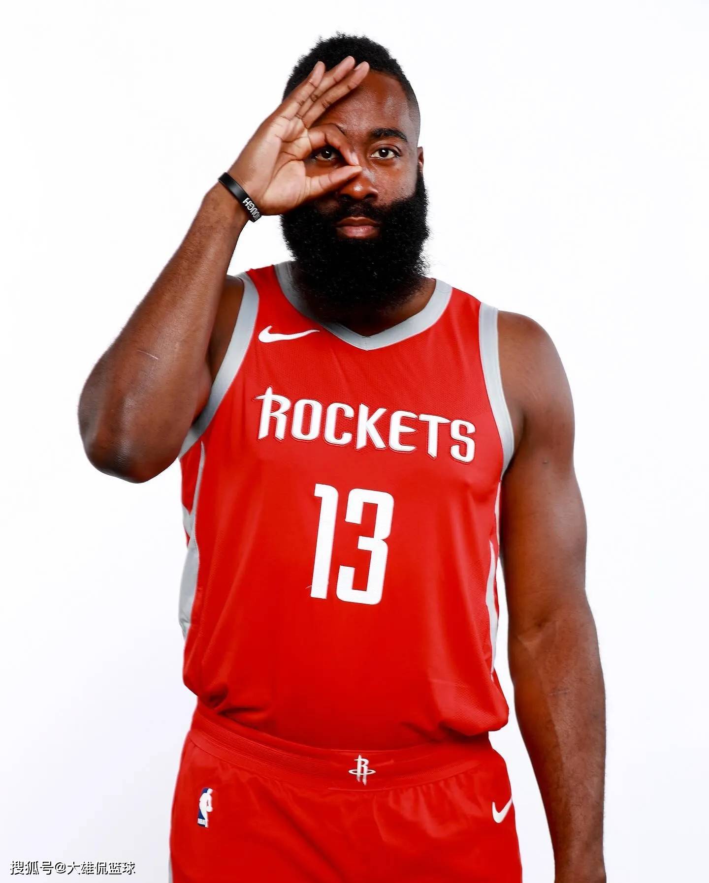 足球报：成都大概率与徐正源续两年，韦世豪续约，锋线会引援（足球报：成都有望与徐正源续约两年，韦世豪完成续签，锋线拟补强）