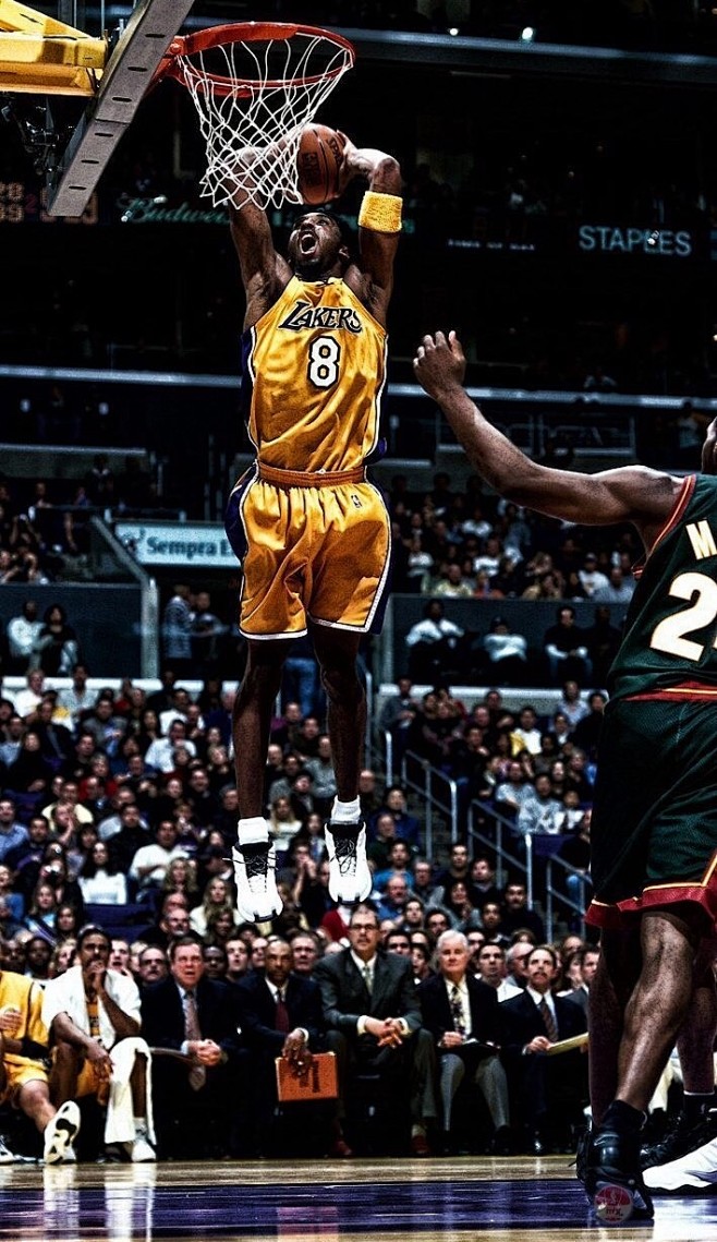 埃里克-加西亚：切尔西轻松摆脱逼抢，我们却不知道怎么调整（埃里克-加西亚：切尔西从容破解逼抢，我们却找不到应对之策）